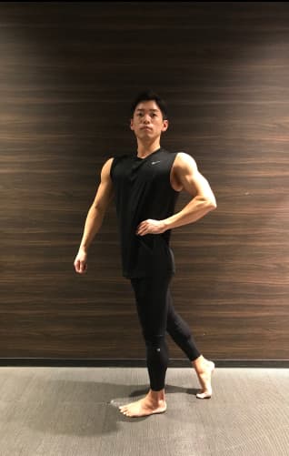 CHANGE部門・MODEL部門 男性 サイドポーズ